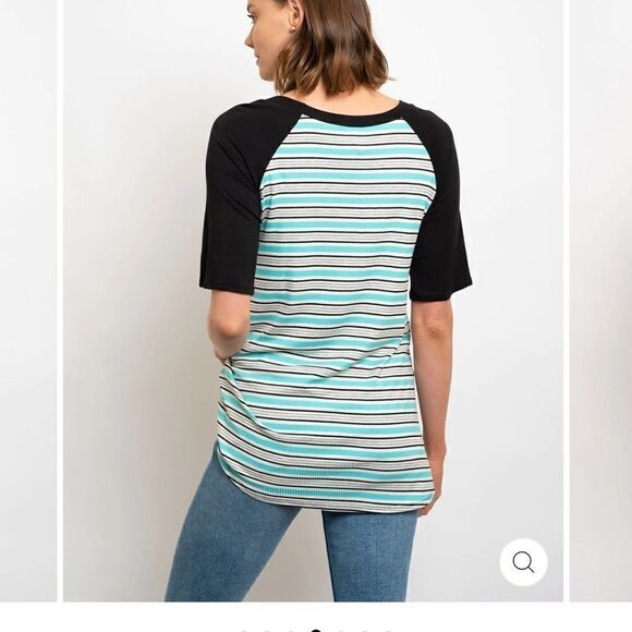 Women's STRIPES FRONT TIE TOP - Picture 3 of 3